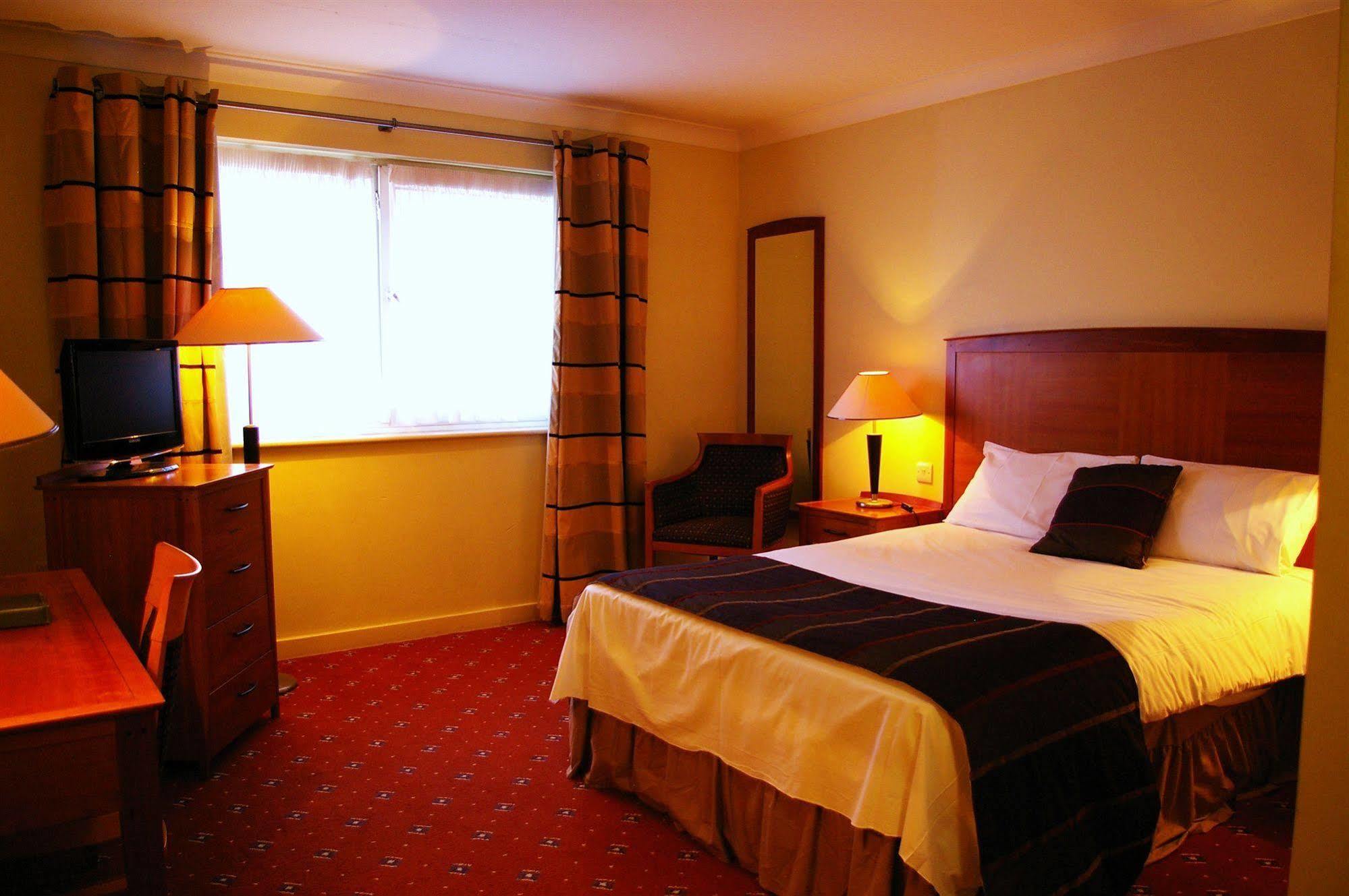 Red Lion Hotel Basingstoke Zewnętrze zdjęcie